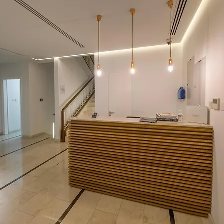 Centre * 니코시아