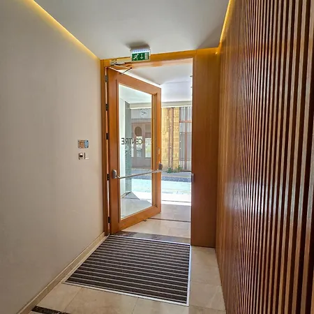 Apartment Centre